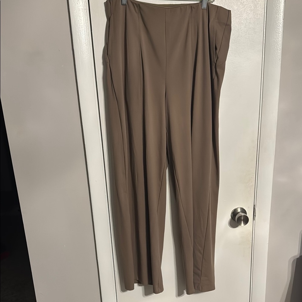 Old Navy Women's Wide Leg Athleisure Pants in Brown
